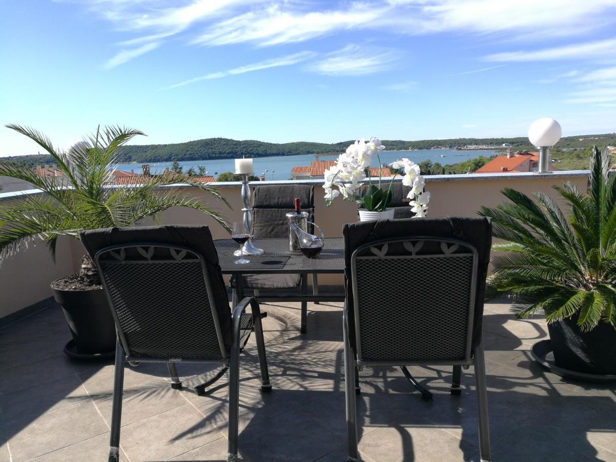Villa Meli - Apartments Mit Meerblick Медулин Екстериор снимка