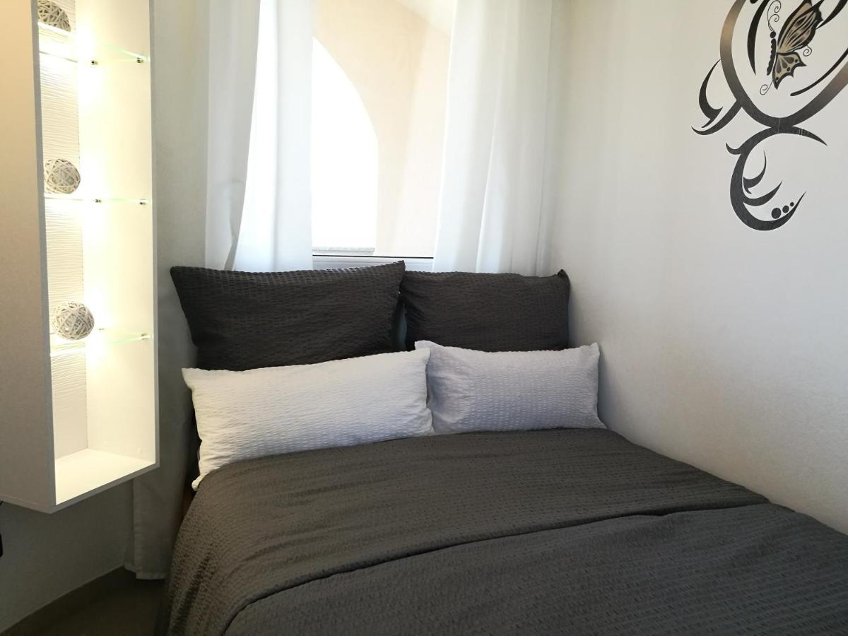 Villa Meli - Apartments Mit Meerblick Медулин Екстериор снимка
